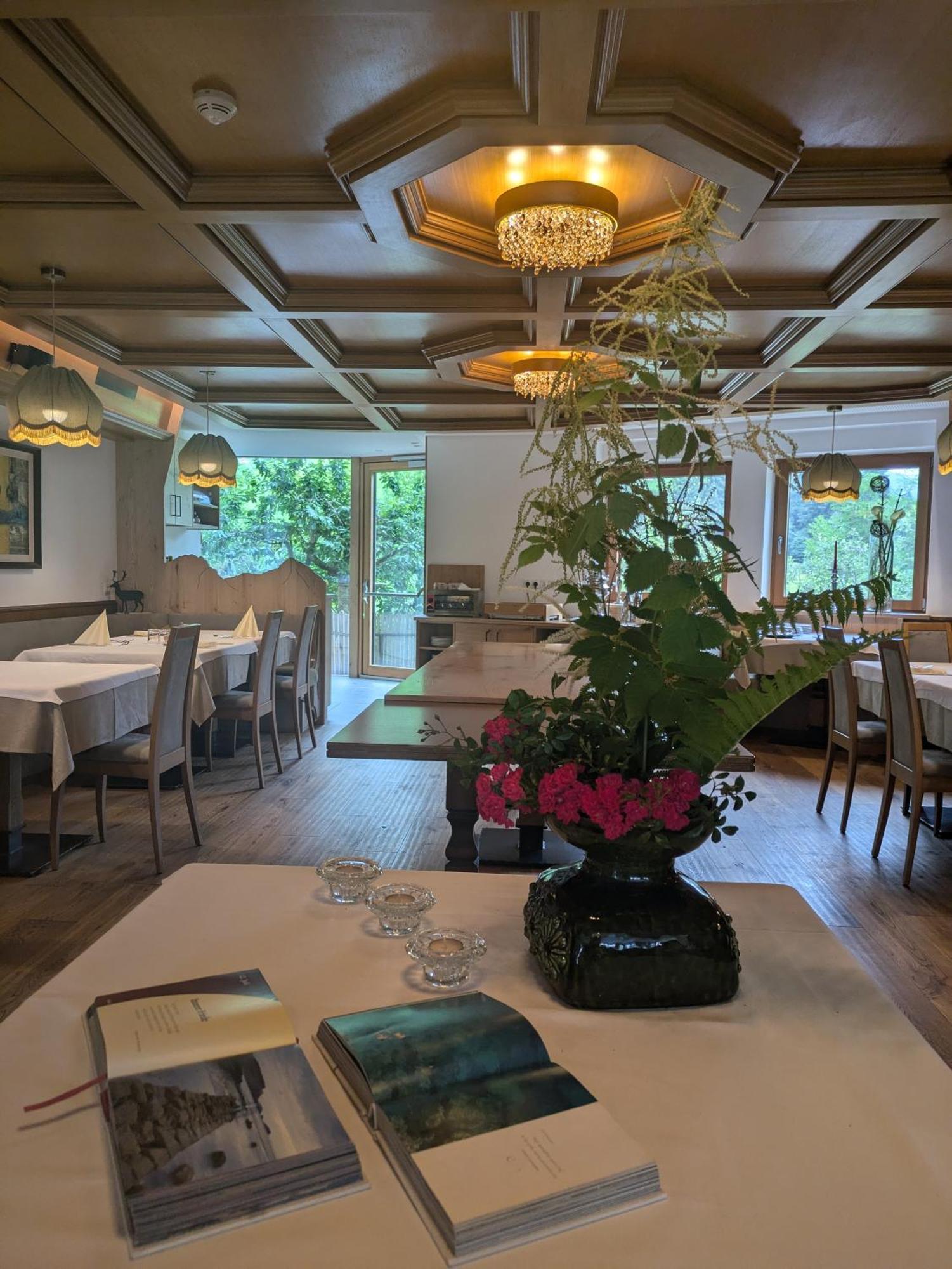 Hotel Alpenblick Sarentino Εξωτερικό φωτογραφία